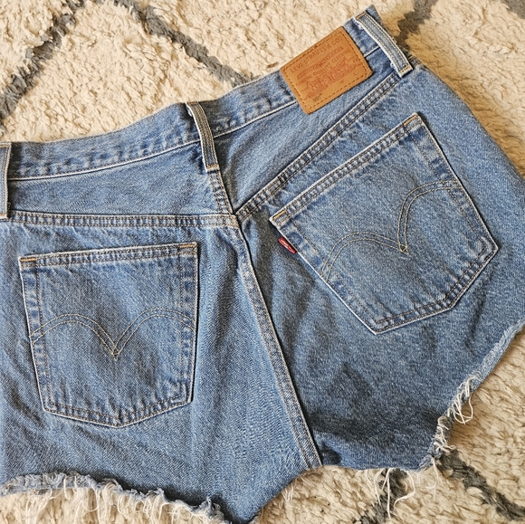 Levis 501 Premium Buttonfly Denim Shorts Size 27 - Picture 1 of 5